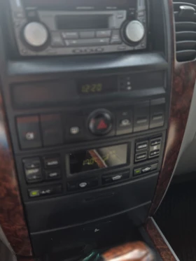 Kia Sorento 2.5CRDi 4x4 AВТОМАТИК - 5400 лв. - 84171158 12