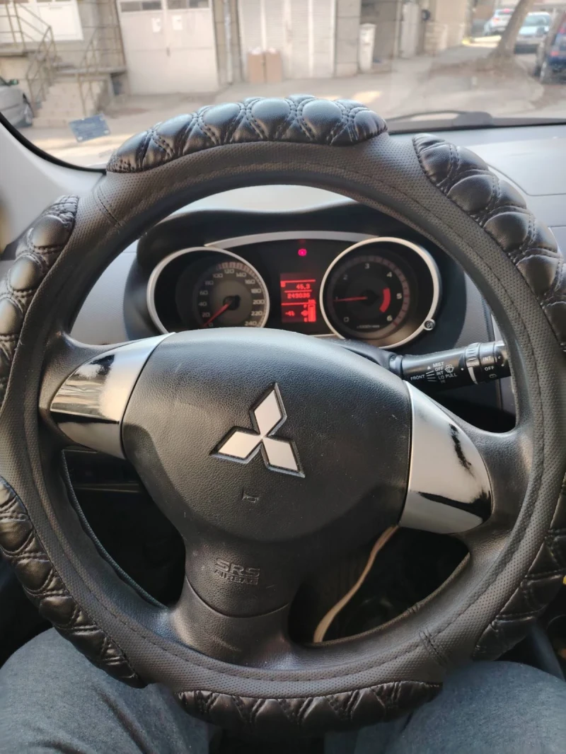 Mitsubishi Outlander, снимка 7 - Автомобили и джипове - 49591849