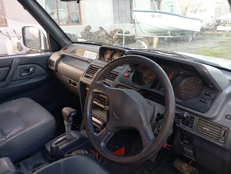 Mitsubishi Pajero Дълга база, снимка 5 - Автомобили и джипове - 48757921