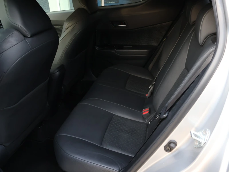 Toyota C-HR JBL/BIXENON/ПАРКТРОНИК/ПОДГРЕВ/КАМЕРА/КОЖЕН САЛОН/, снимка 14 - Автомобили и джипове - 48762865
