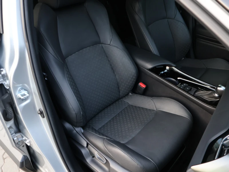 Toyota C-HR JBL/BIXENON/ПАРКТРОНИК/ПОДГРЕВ/КАМЕРА/КОЖЕН САЛОН/, снимка 13 - Автомобили и джипове - 48762865
