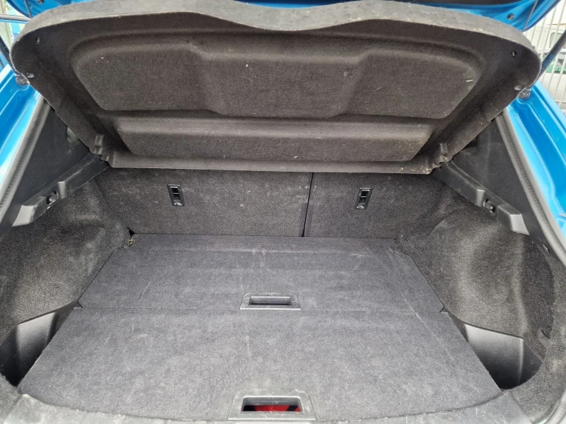 Nissan Qashqai 1.2TCE, снимка 16 - Автомобили и джипове - 52067005