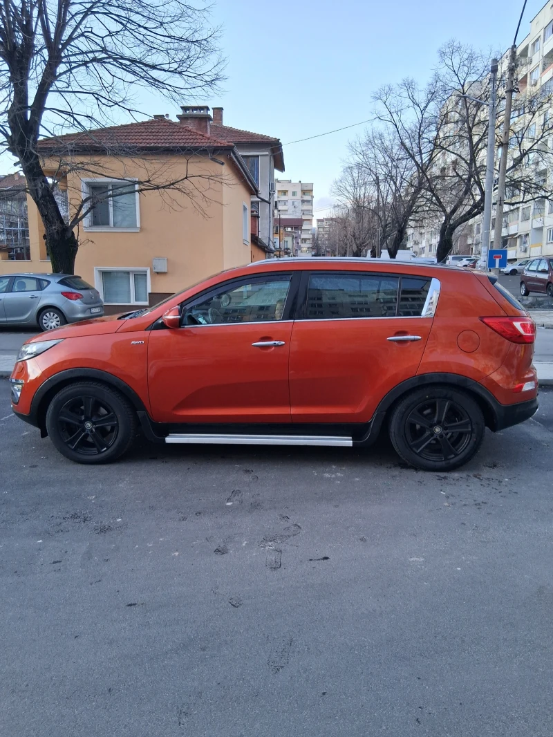 Kia Sportage, снимка 4 - Автомобили и джипове - 52906323