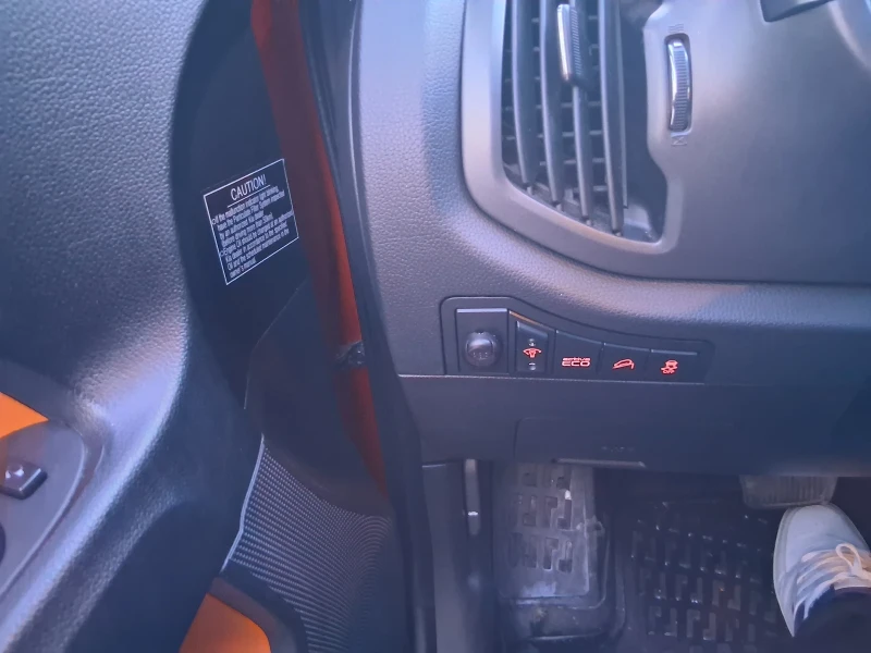 Kia Sportage, снимка 12 - Автомобили и джипове - 52906323