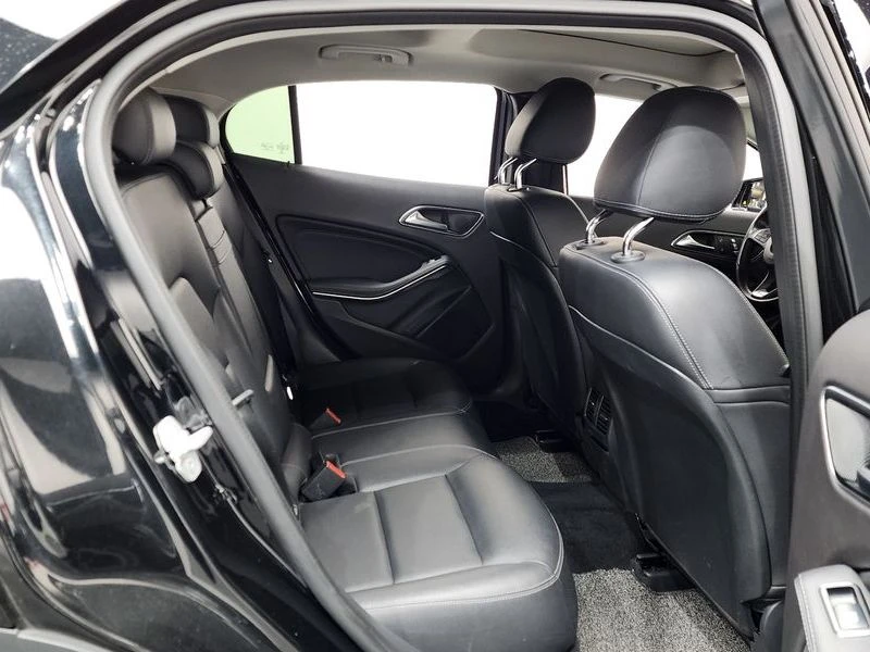 Mercedes-Benz GLA GLA220| 184к.с.| ВКЛ.ТЕХНОТЕСТ, снимка 12 - Автомобили и джипове - 55563336