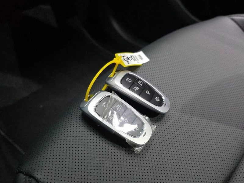 Hyundai Tucson 2.0 186 hp Automatic, снимка 15 - Автомобили и джипове - 55736789