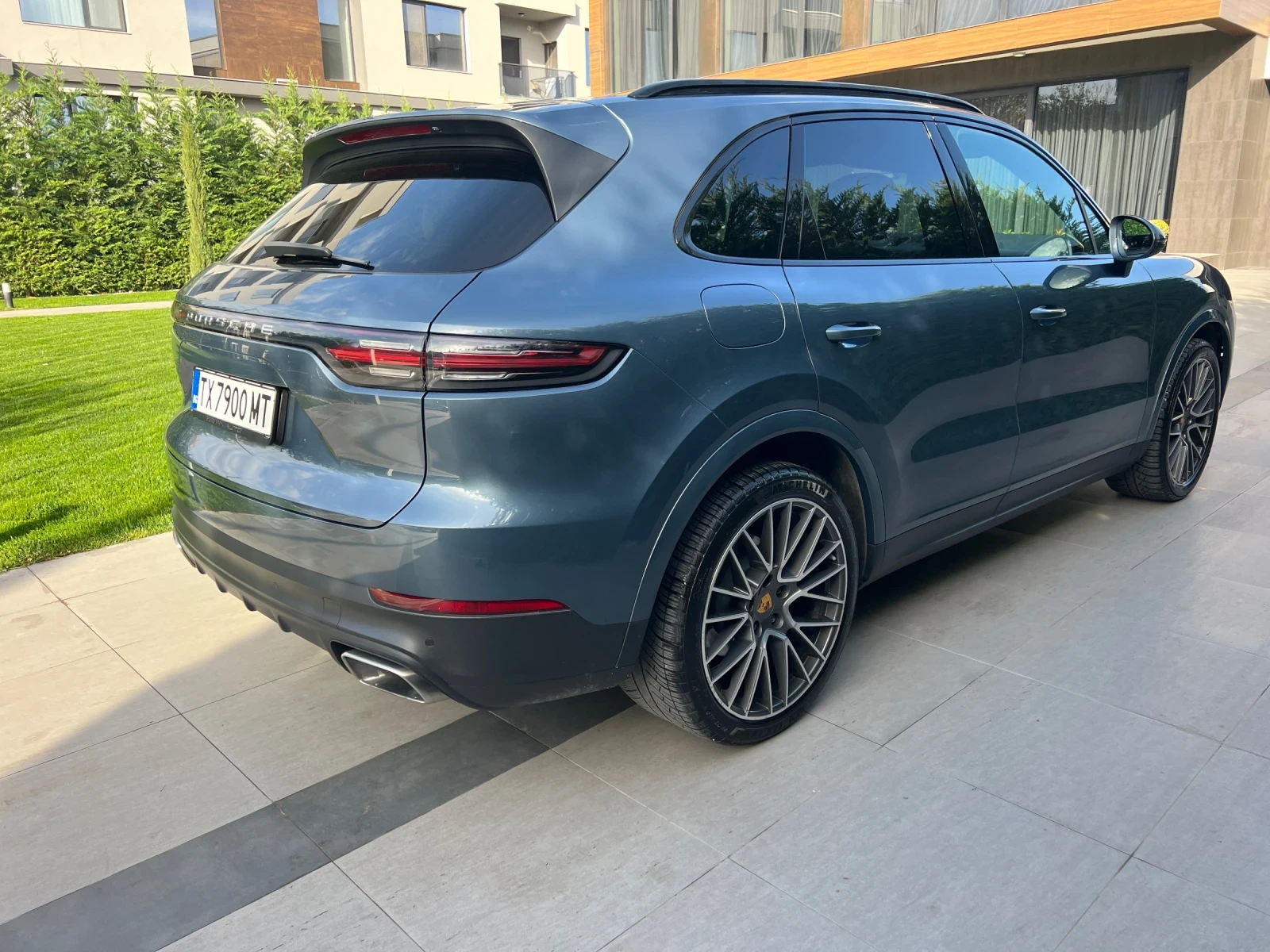 Porsche Cayenne  - изображение 2