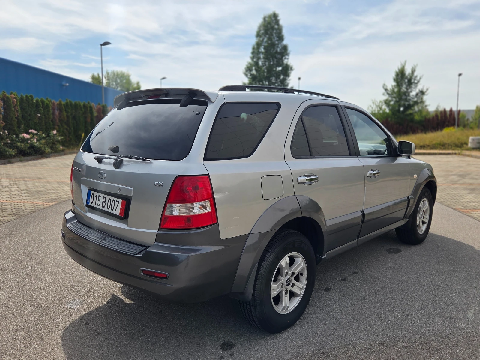 Kia Sorento 2.5CRDi 4x4 AВТОМАТИК - изображение 4