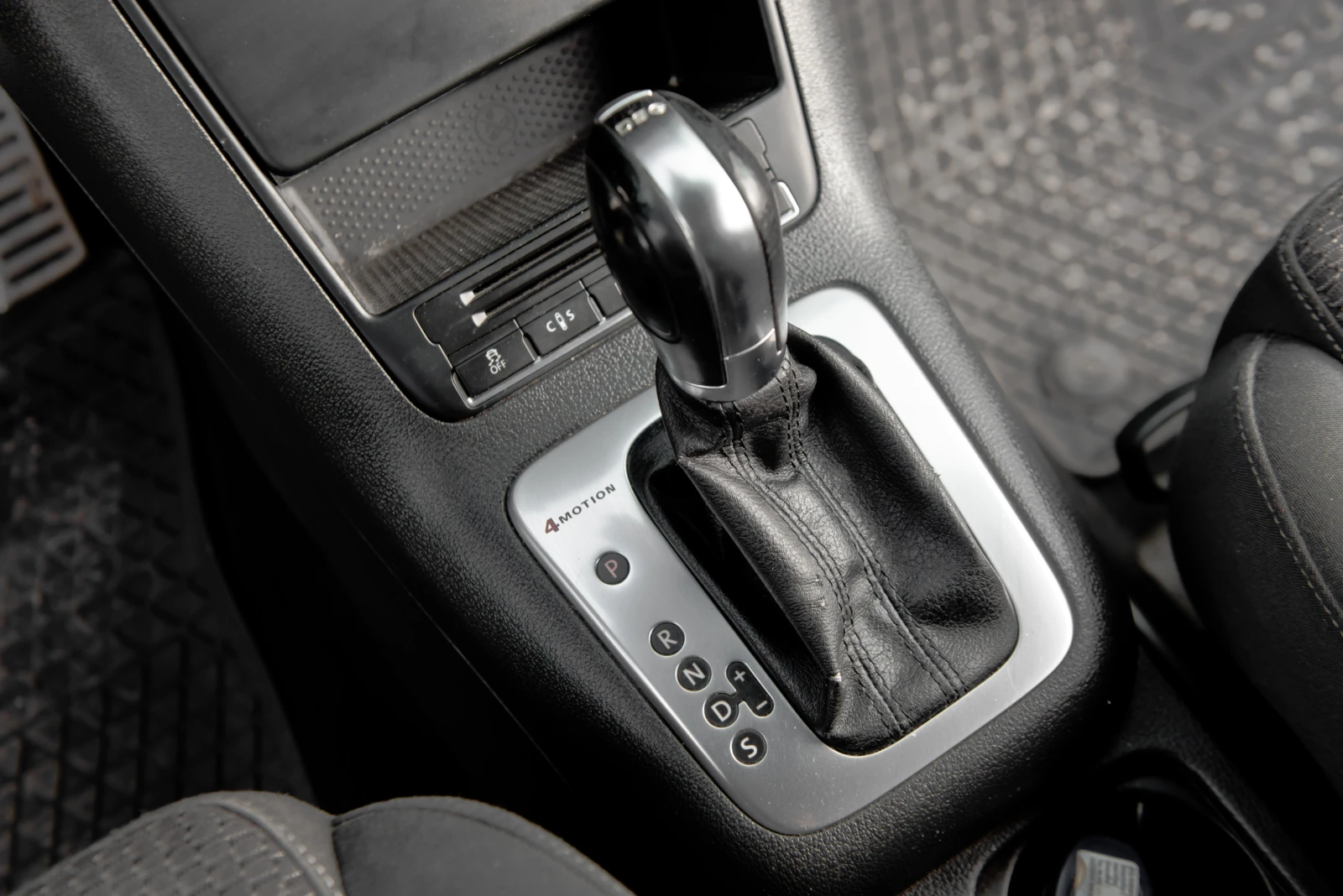 VW Tiguan 2.0 TDI R-line 4x4 | Mobile.bg � ����������� 14