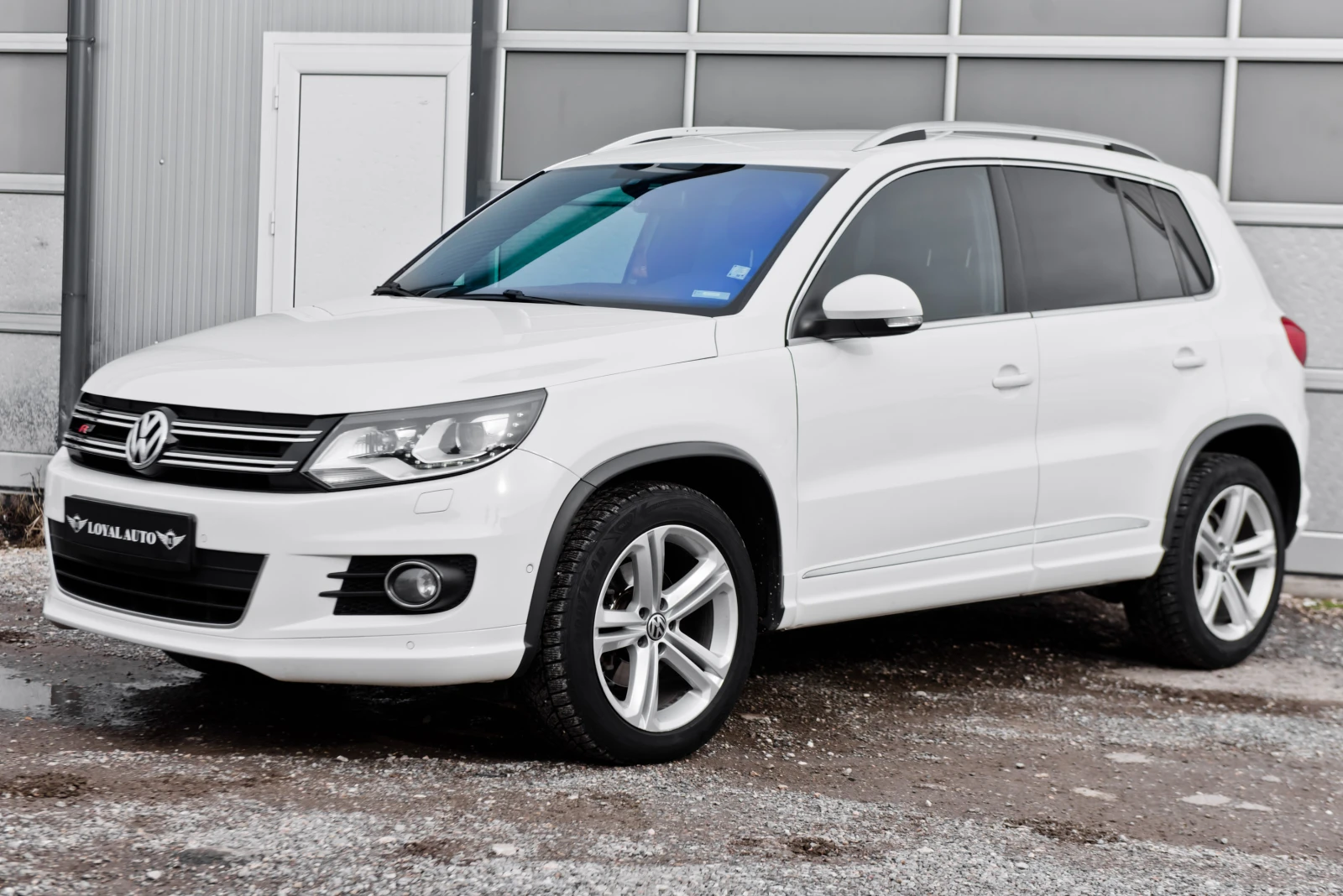 VW Tiguan 2.0 TDI R-line 4x4 | Mobile.bg � ����������� 1