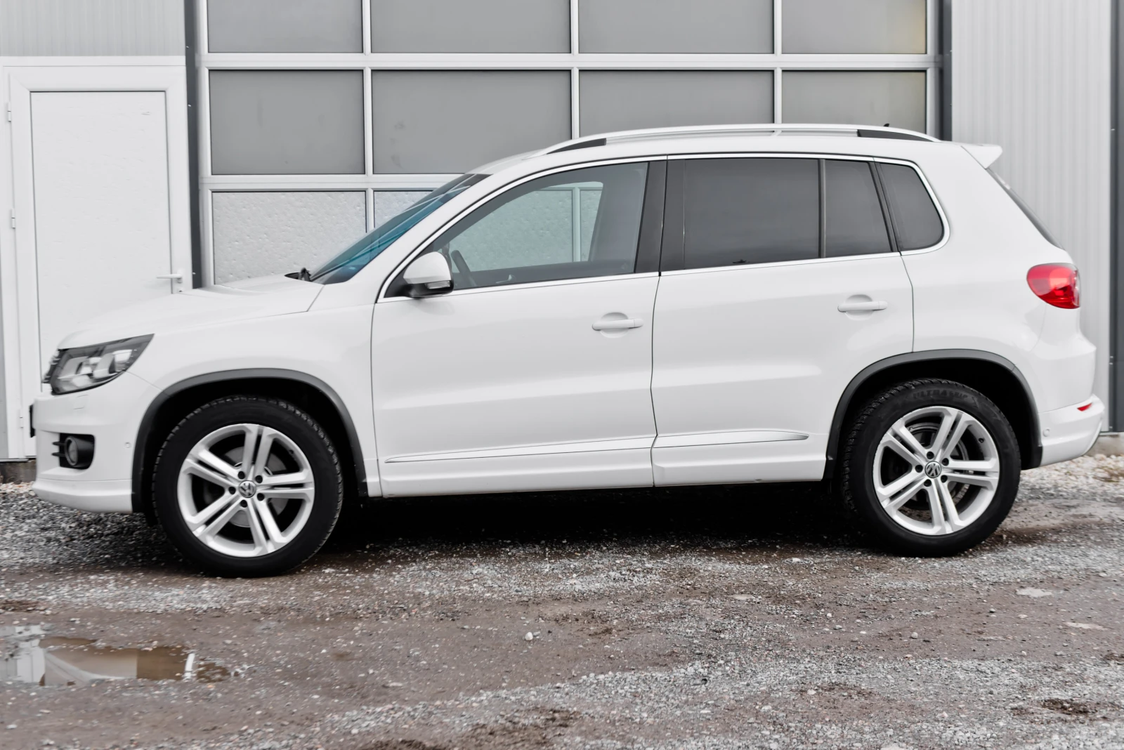 VW Tiguan 2.0 TDI R-line 4x4 - изображение 4