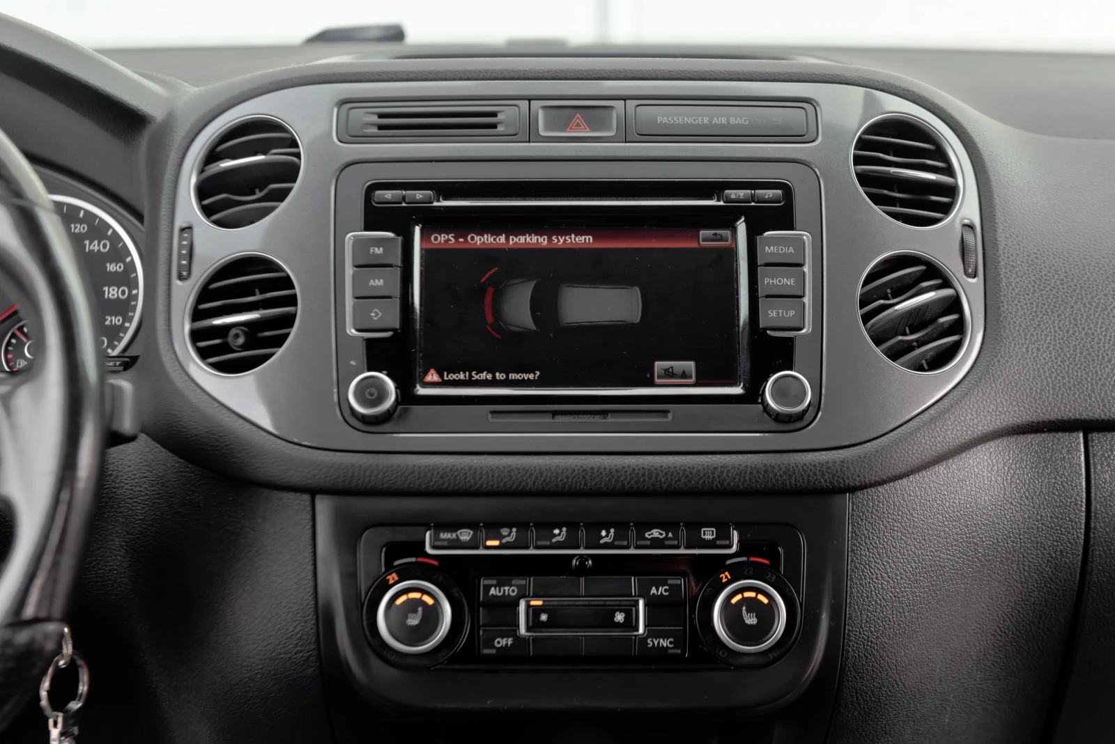 VW Tiguan 2.0 TDI R-line 4x4 | Mobile.bg � ����������� 11