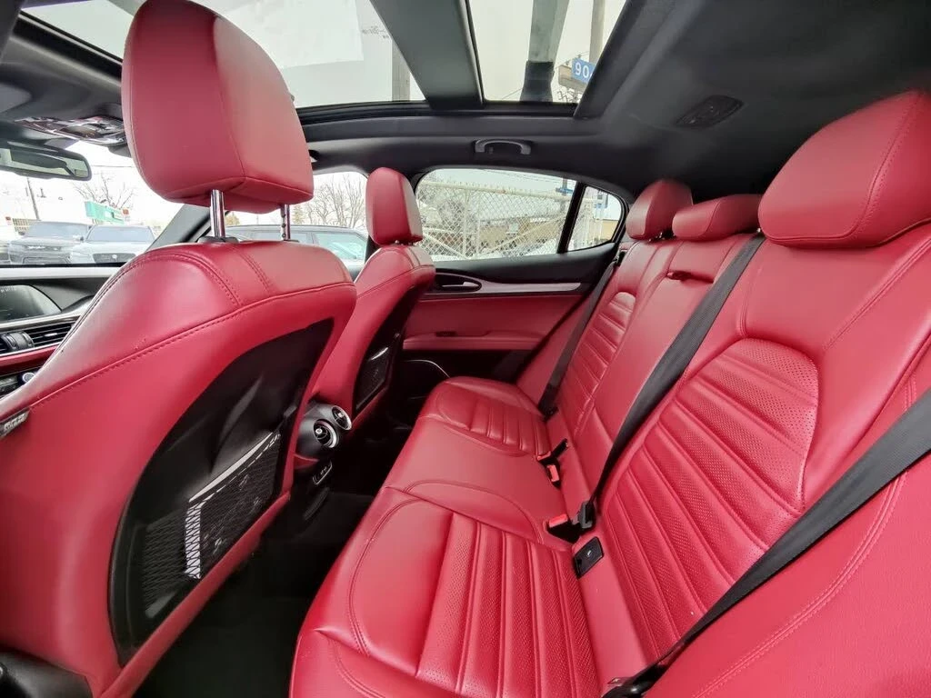 Alfa Romeo Stelvio * TI* AWD* , снимка 13 - Автомобили и джипове - 53864041