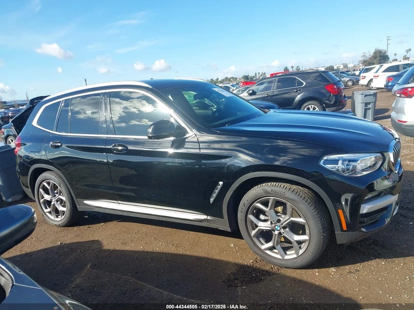 BMW X3 2.0l xDrive30I, снимка 13 - Автомобили и джипове - 54144667