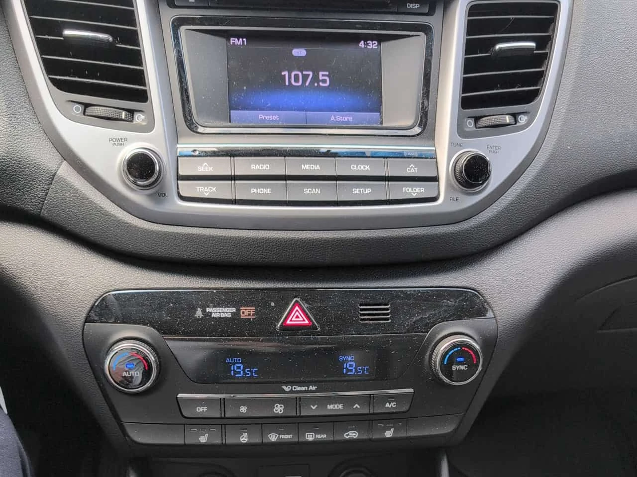 Hyundai Tucson * SE * ГЛАВНО ПРЕДСТАВИТЕЛСТВО* , снимка 9 - Автомобили и джипове - 54594138