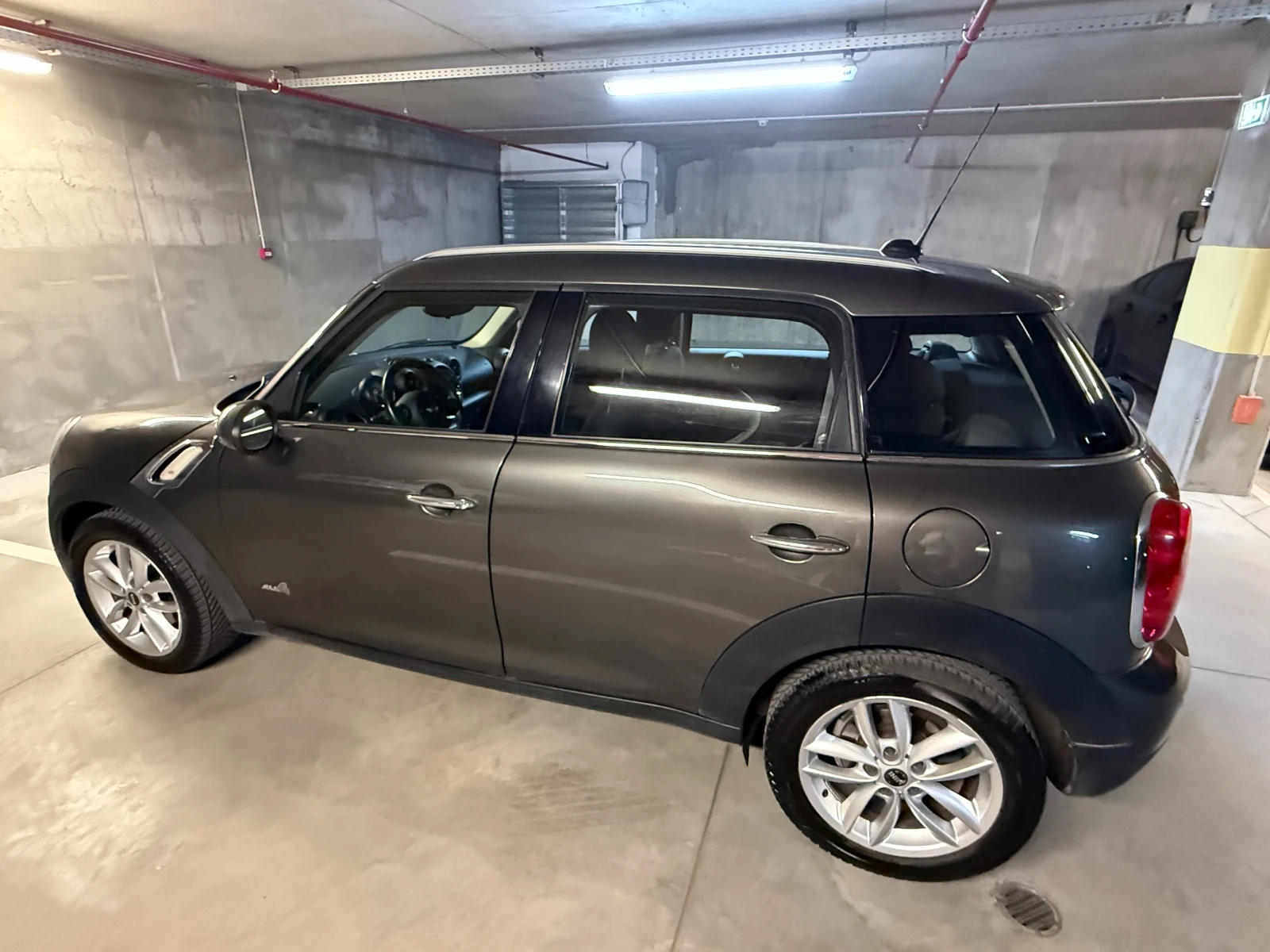 Mini Countryman ALL4 2.0 D, снимка 4 - Автомобили и джипове - 54954044