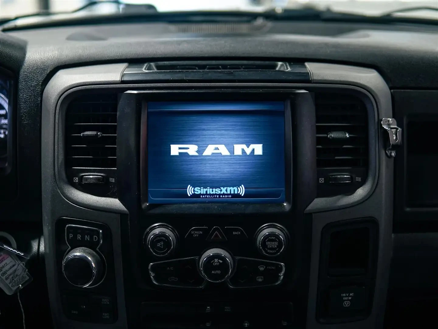 Dodge RAM 1500 Classic * AвтоКредит * (ЦЕНА ДО БГ), снимка 10 - Автомобили и джипове - 55137082