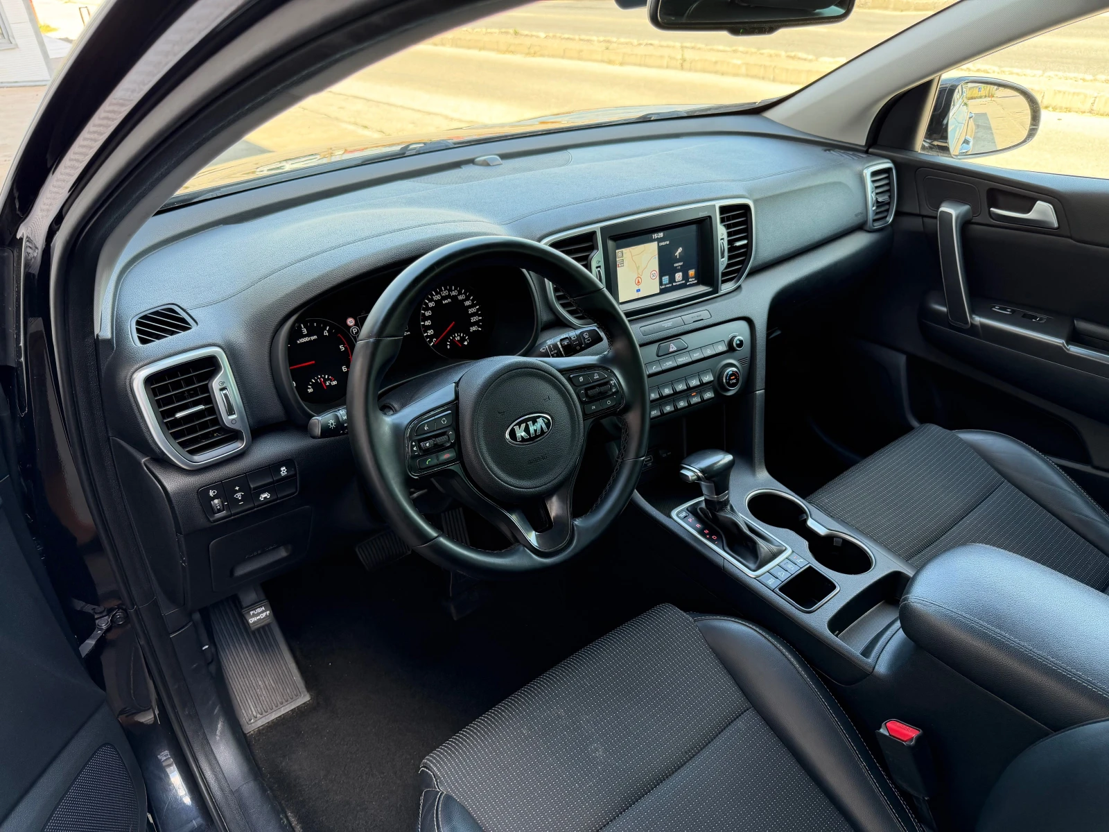 Kia Sportage 1.7CRDI-FULLL, снимка 7 - Автомобили и джипове - 55235737