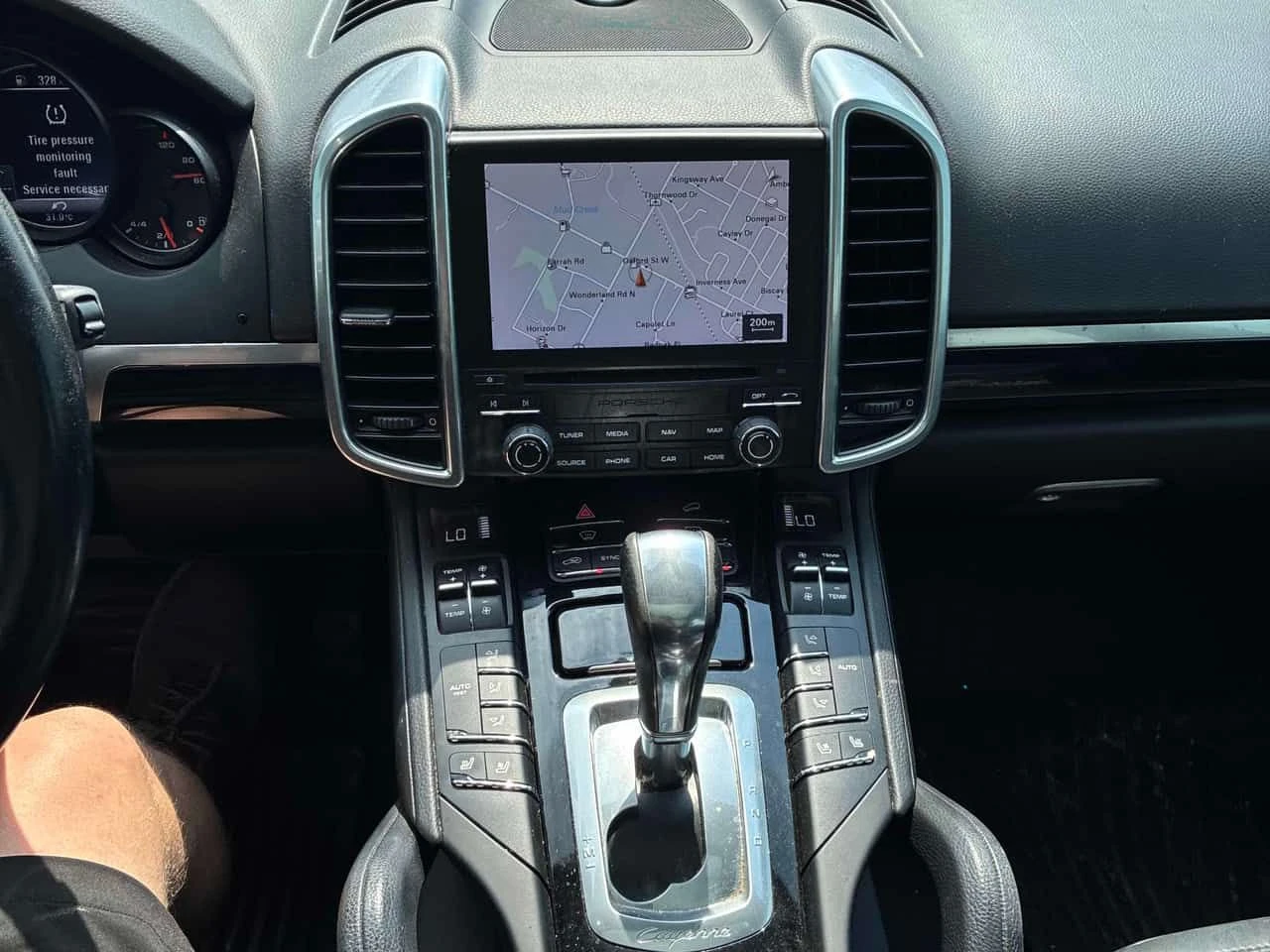 Porsche Cayenne AWD/CARFAX/КЛИП/ПОДГРЕВ/ОБДУХВАНЕ/ПАНОРАМА/, снимка 9 - Автомобили и джипове - 55305052
