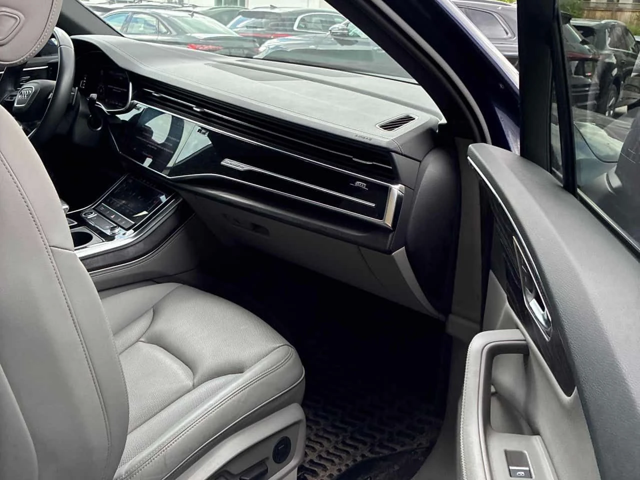 Audi Q7  55 TFSI quattro / MATRIX / 360 / ОБДУХВАНЕ  , снимка 14 - Автомобили и джипове - 55402779