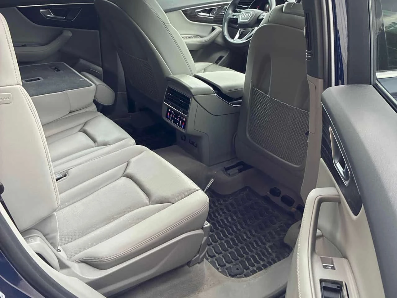 Audi Q7  55 TFSI quattro / MATRIX / 360 / ОБДУХВАНЕ  , снимка 13 - Автомобили и джипове - 55402779