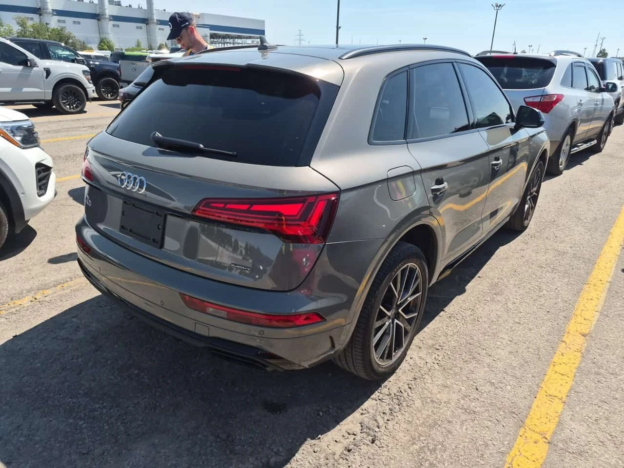 Audi Q5 * S-Line * PROGRESSIV * CARFAX * , снимка 3 - Автомобили и джипове - 55470755
