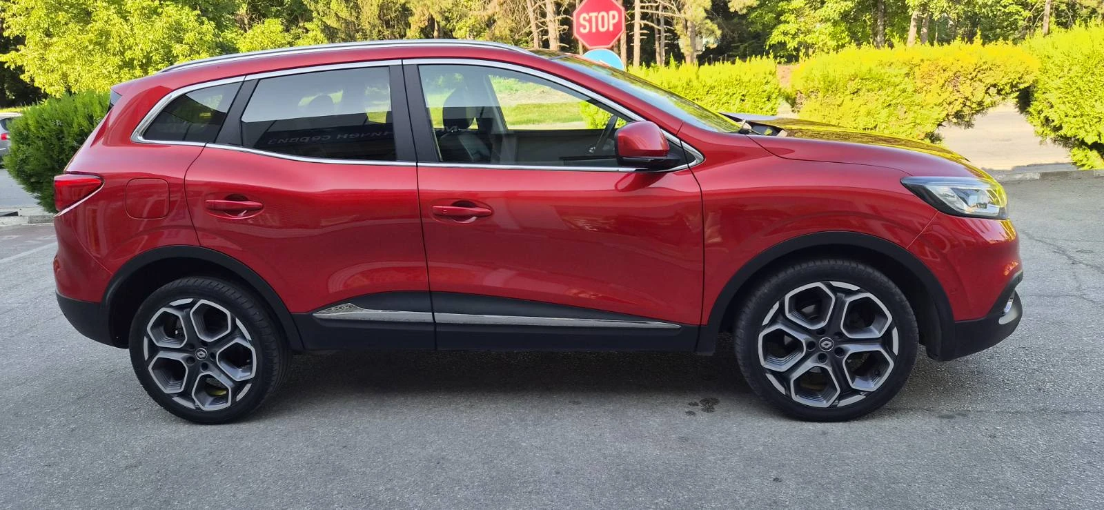 Renault Kadjar, снимка 4 - Автомобили и джипове - 55499197