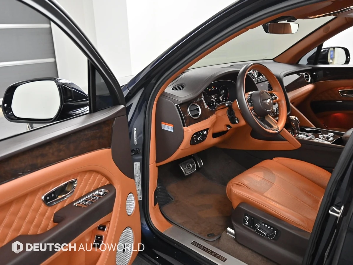 Bentley Bentayga 360КАМЕРИ | ХЕД ЪП | ОБДУХВАНЕ | ПАНОРАМА, снимка 5 - Автомобили и джипове - 55658497