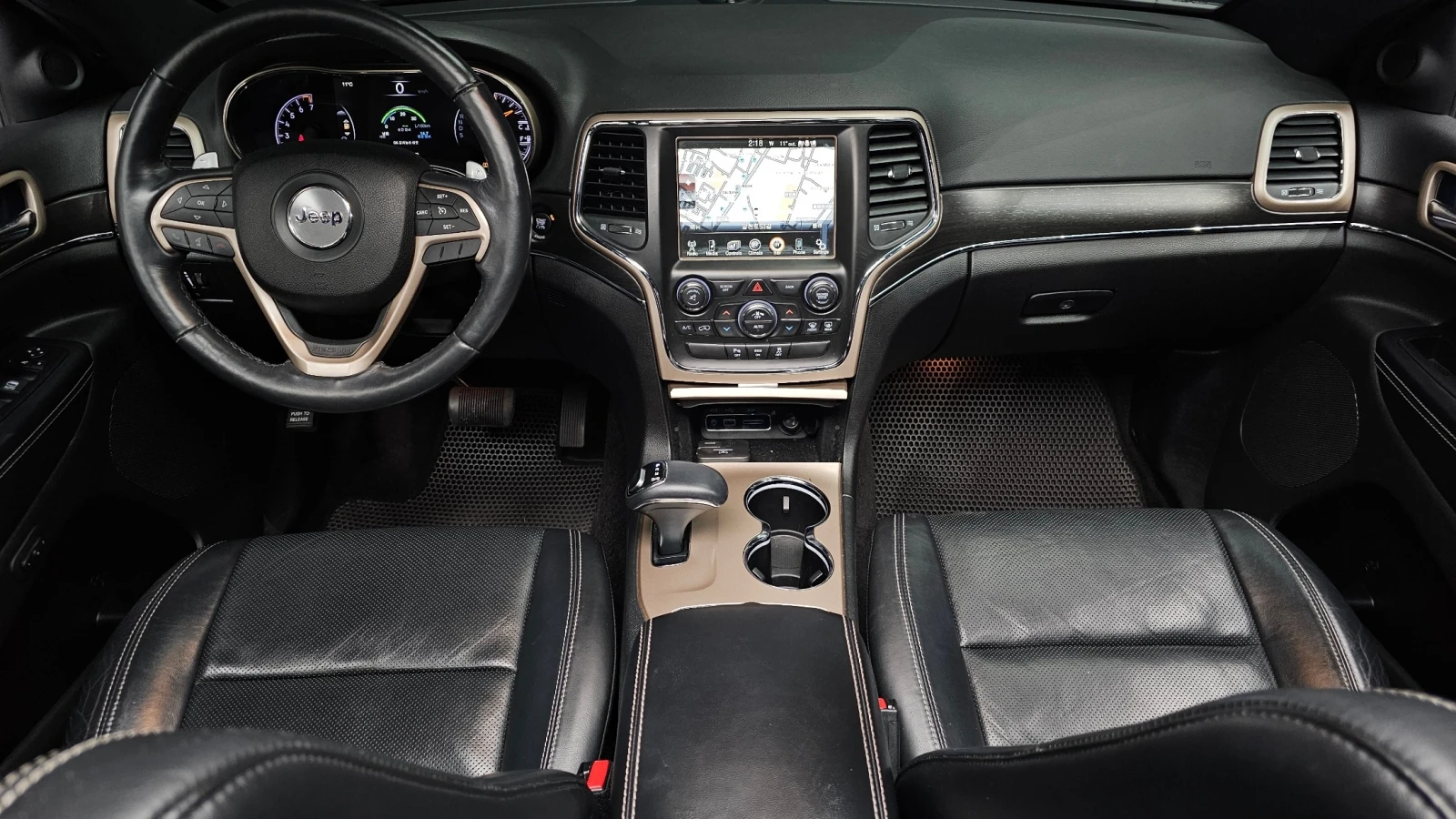Jeep Grand cherokee 3.6 4WD LIMITED * ОБДУХ * КАМЕРА * ПАНО, снимка 7 - Автомобили и джипове - 56163193
