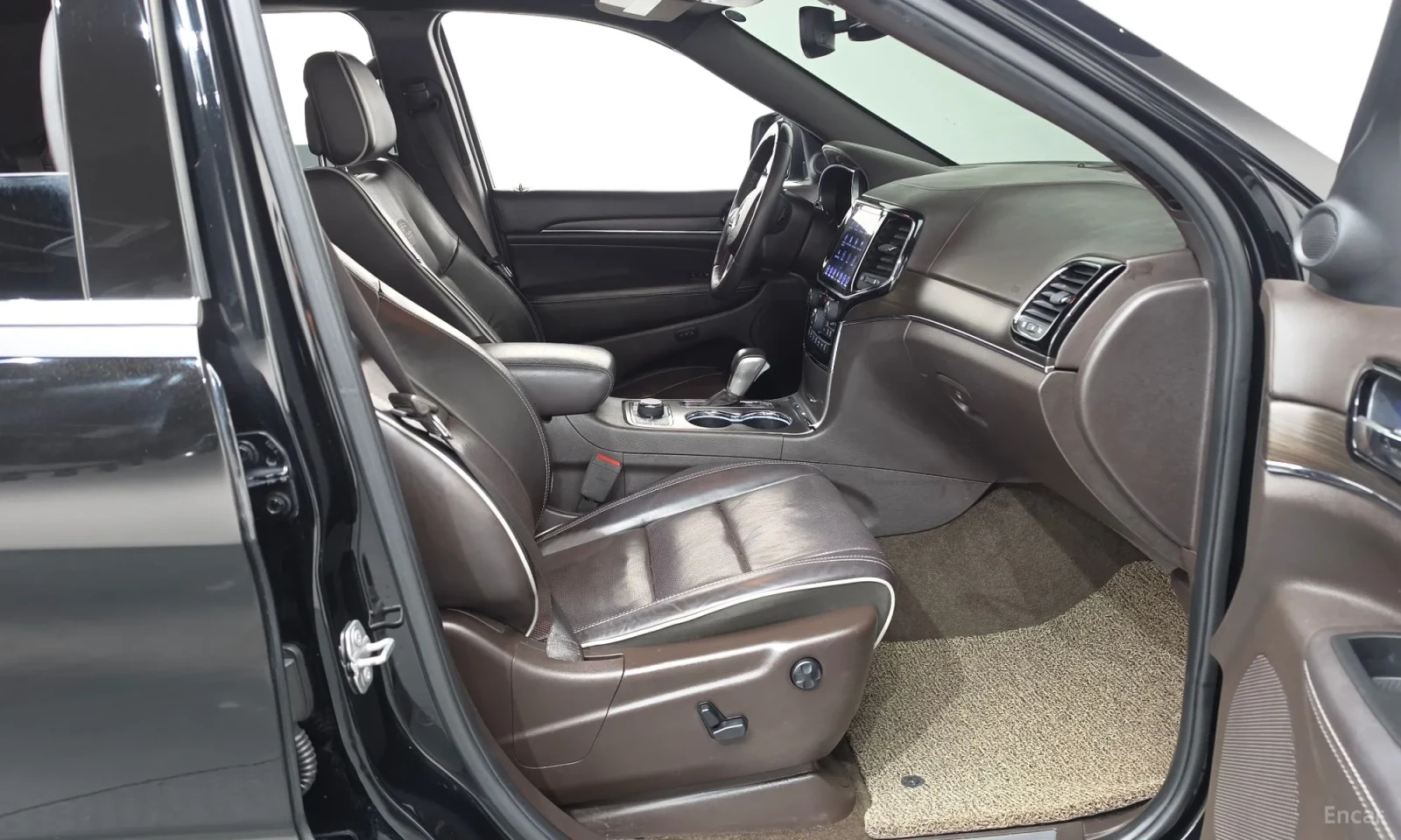 Jeep Grand cherokee 3.6 LIMITED OVERLAND* TOP CENA, снимка 11 - Автомобили и джипове - 56205732