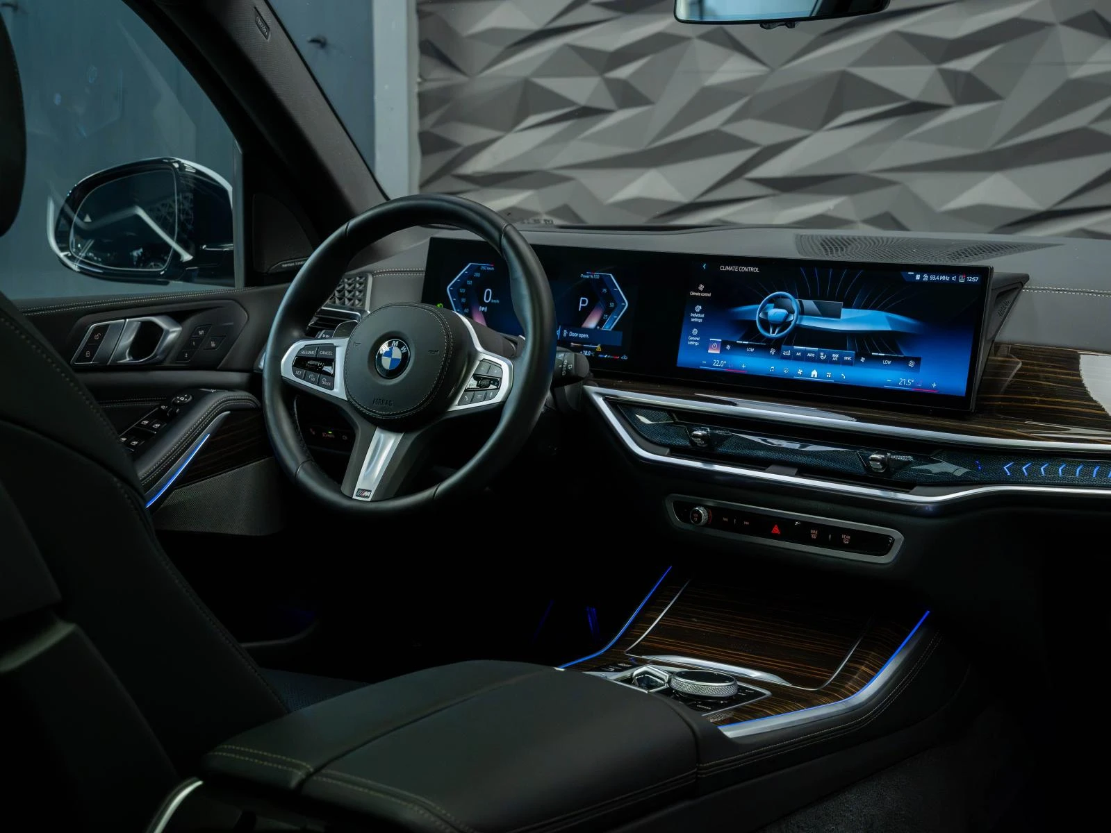 BMW X5 XDRIVE 30D* M SPORT PRO* H&K* SKYLOUNGE* GLOW* 360 | Mobile.bg � ����������� 5