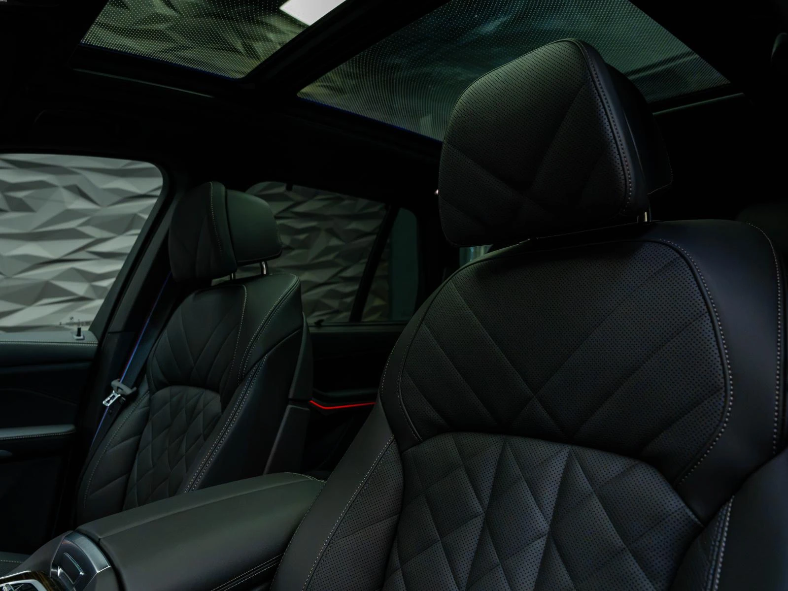 BMW X5 XDRIVE 30D* M SPORT PRO* H&K* SKYLOUNGE* GLOW* 360 | Mobile.bg � ����������� 7