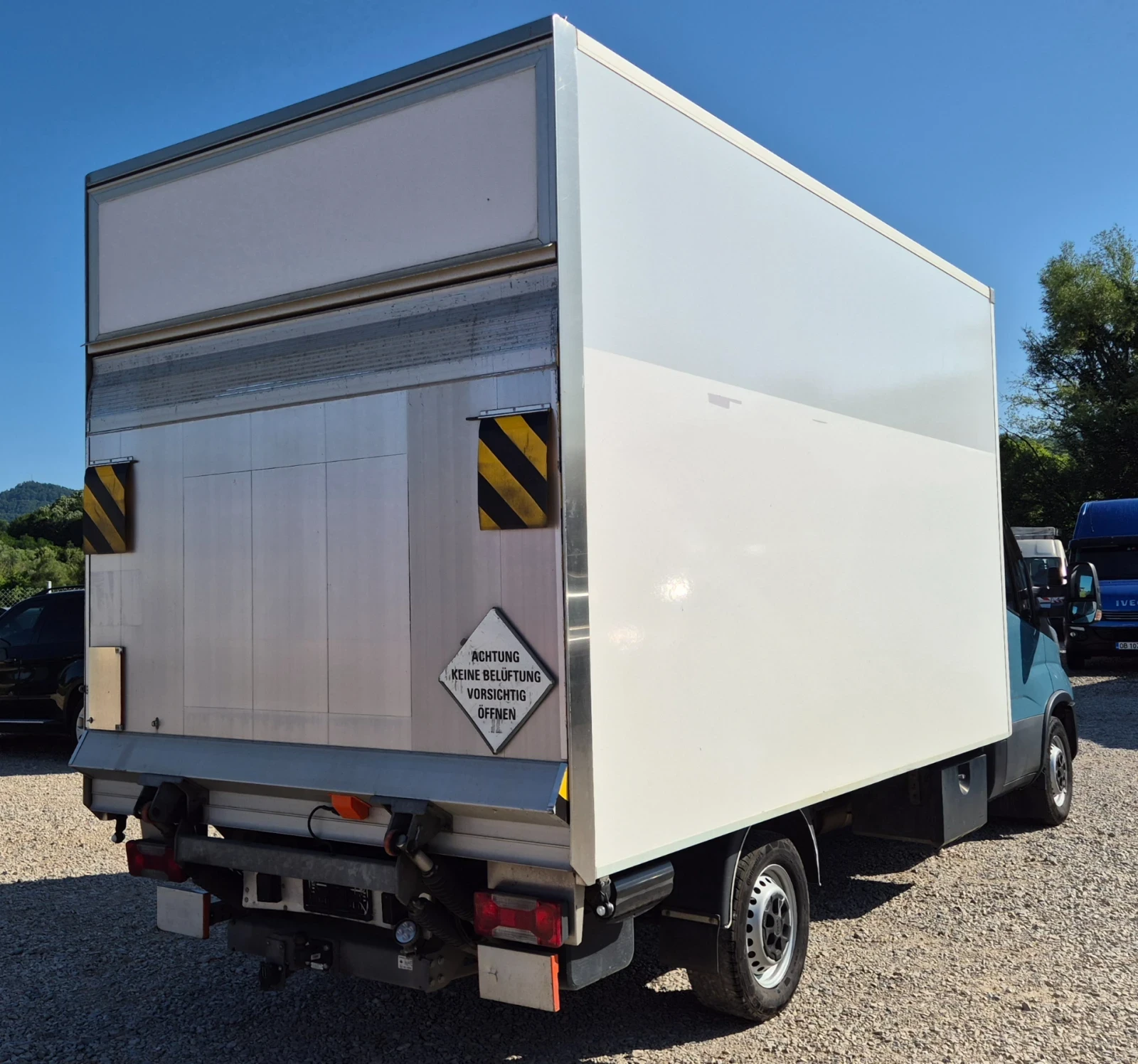 Iveco Daily 35s18 * HI-MATIC* 4.10м. Междуосие* КЛИМАТИК* SWIS - изображение 6