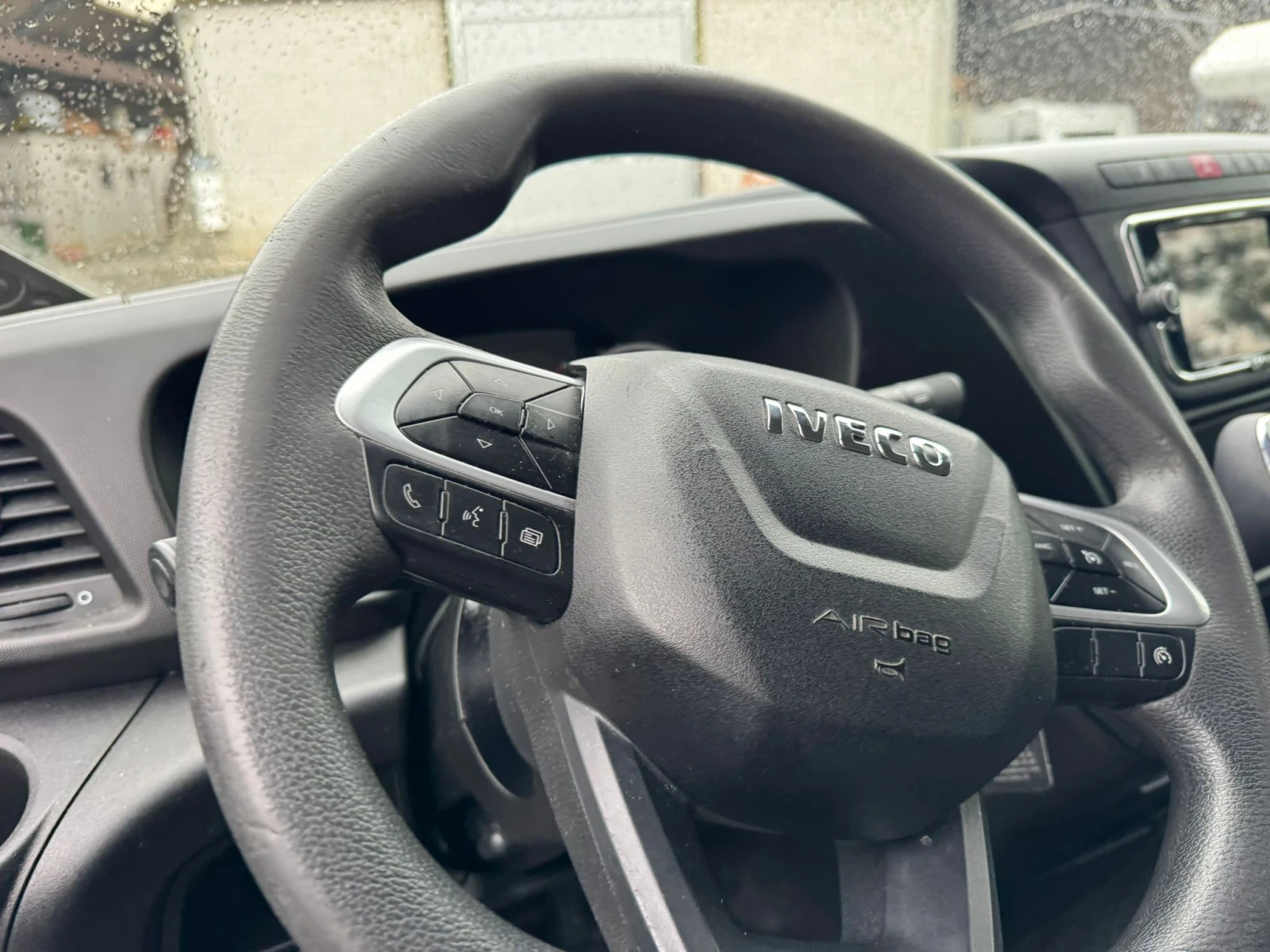Iveco Daily 35s18 * HI-MATIC* 4.10м. Междуосие* КЛИМАТИК* SWIS - изображение 6