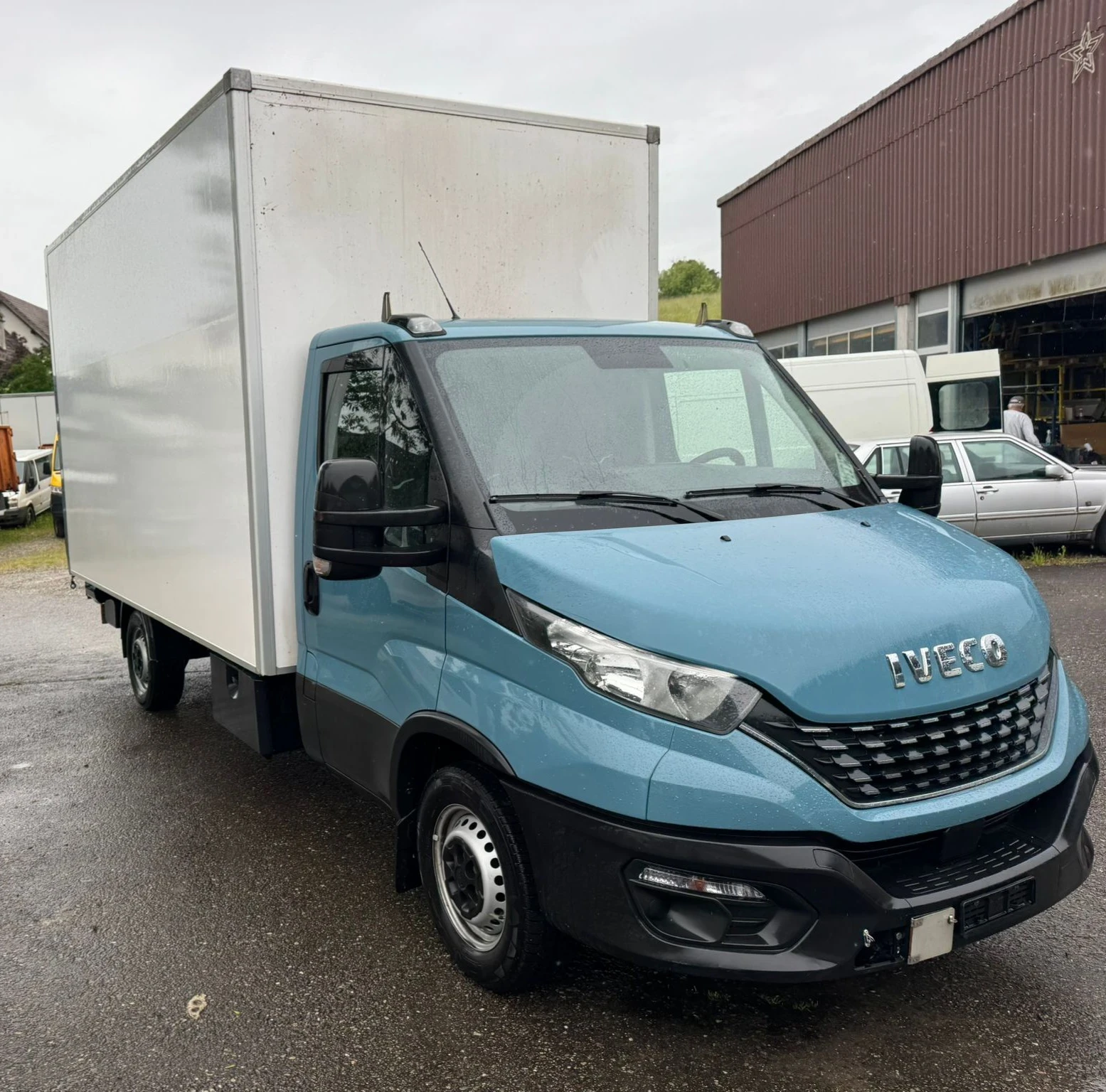 Iveco Daily 35s18 * HI-MATIC* 4.10м. Междуосие* КЛИМАТИК* SWIS - изображение 2