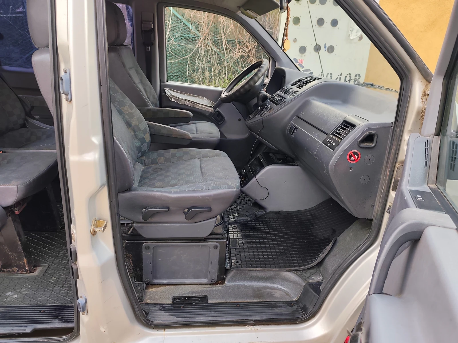 Mercedes-Benz Vito 112 CDI 8 Места !АВТОМАТИК! А/С !!ТОП!!, снимка 9 - Бусове и автобуси - 54221116