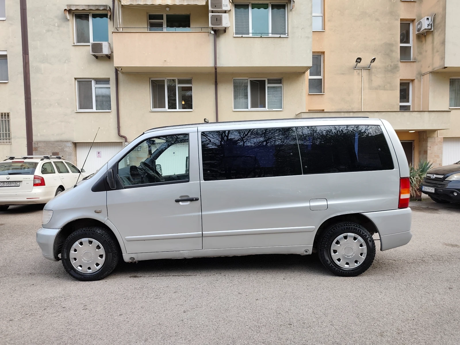 Mercedes-Benz Vito 112 CDI 8 Места !АВТОМАТИК! А/С !!ТОП!!, снимка 2 - Бусове и автобуси - 54221116