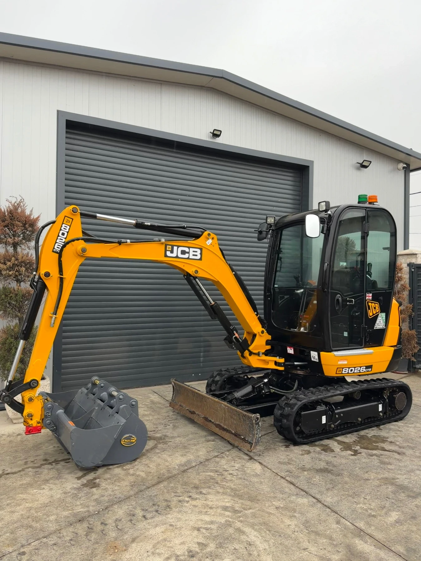 Багер JCB 8026 2.9т 2023г. 320мч. НОВ!, снимка 2 - Индустриална техника - 56748204