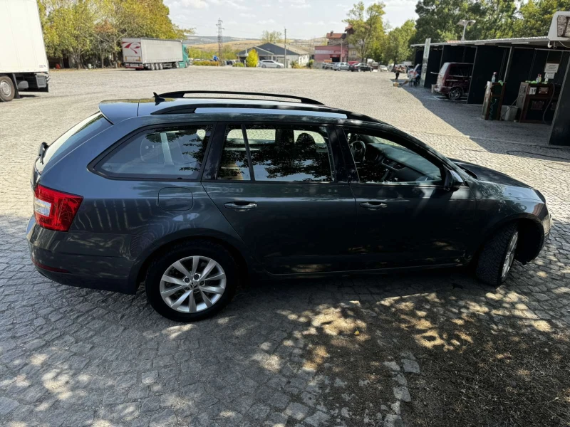 Skoda Octavia 1.6 TDI, снимка 7 - Автомобили и джипове - 47207115