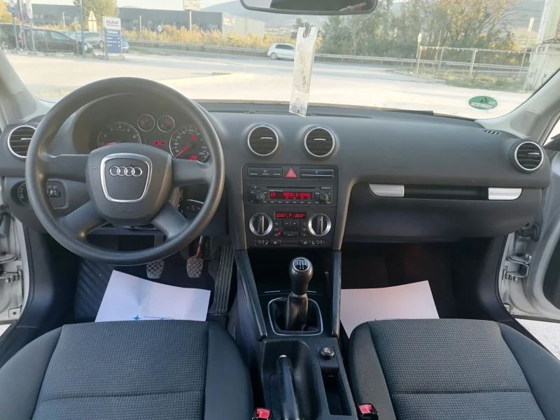 Audi A3 1.6 УНИКАТ, снимка 15 - Автомобили и джипове - 47540379