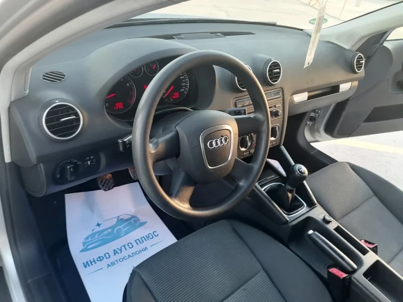 Audi A3 1.6 УНИКАТ, снимка 14 - Автомобили и джипове - 47540379