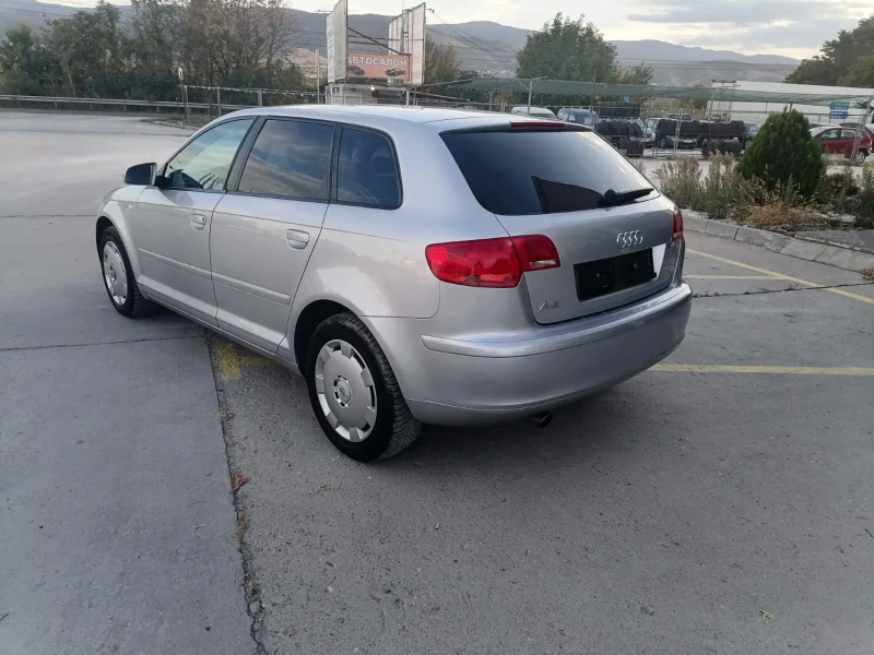 Audi A3 1.6 УНИКАТ, снимка 6 - Автомобили и джипове - 47540379