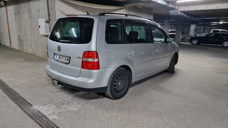 VW Touran 2.0 TDI / 140 кс / 6 скорости, снимка 4 - Автомобили и джипове - 47730657