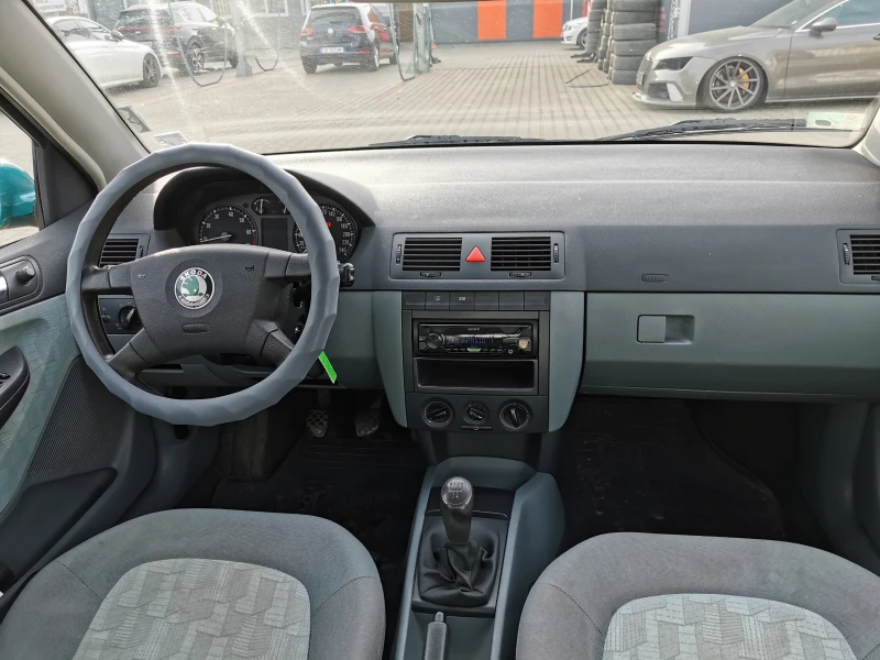 Skoda Fabia, снимка 10 - Автомобили и джипове - 49439132