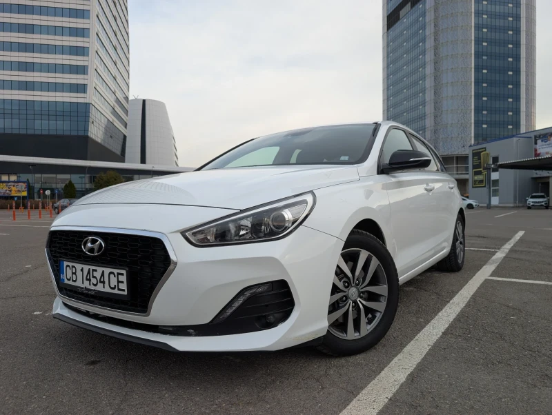 Hyundai I30 1.6 , снимка 1 - Автомобили и джипове - 49600166