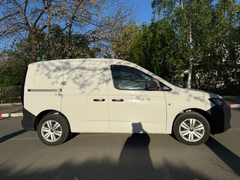 VW Caddy КАТО НОВА! , снимка 4 - Автомобили и джипове - 50826428