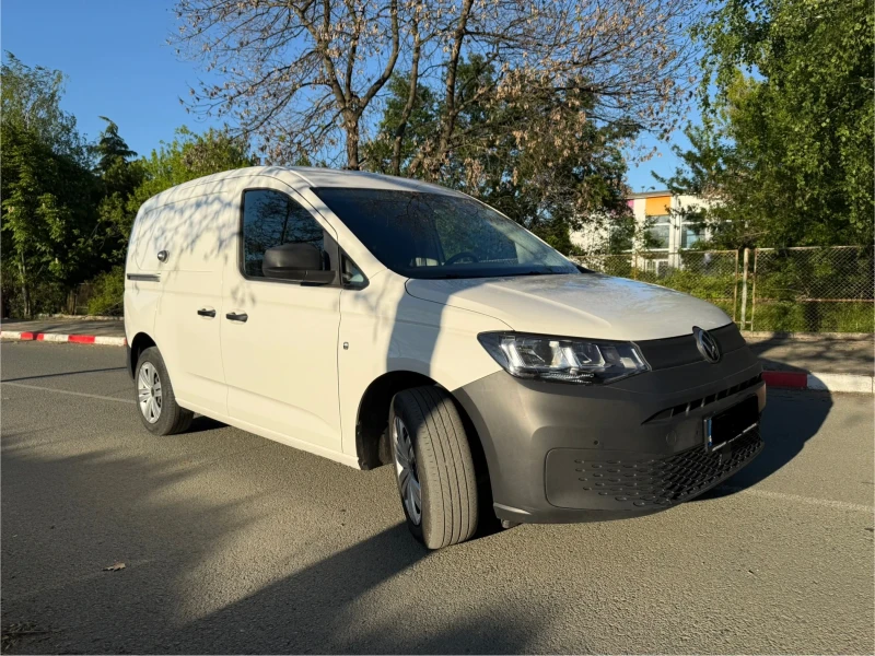 VW Caddy КАТО НОВА! , снимка 2 - Автомобили и джипове - 50826428
