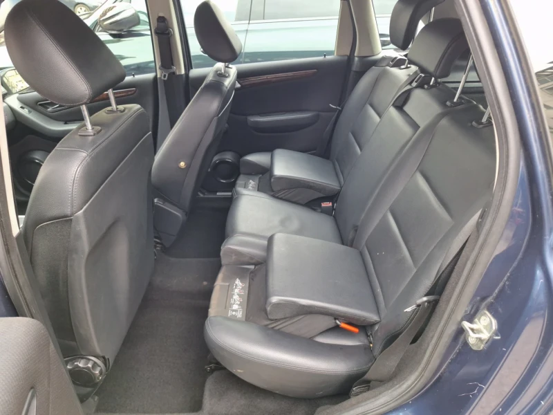 Mercedes-Benz B 180, снимка 10 - Автомобили и джипове - 51388041