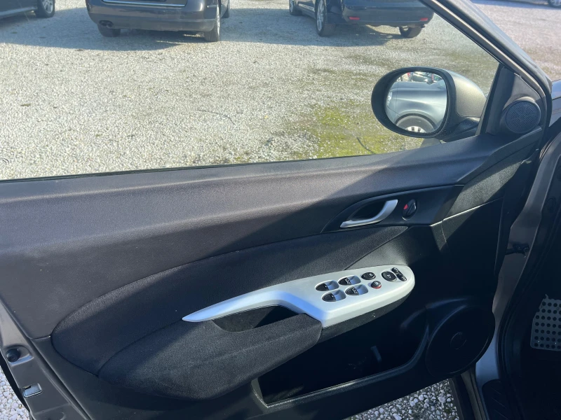 Honda Civic 1.4i, снимка 8 - Автомобили и джипове - 52537333