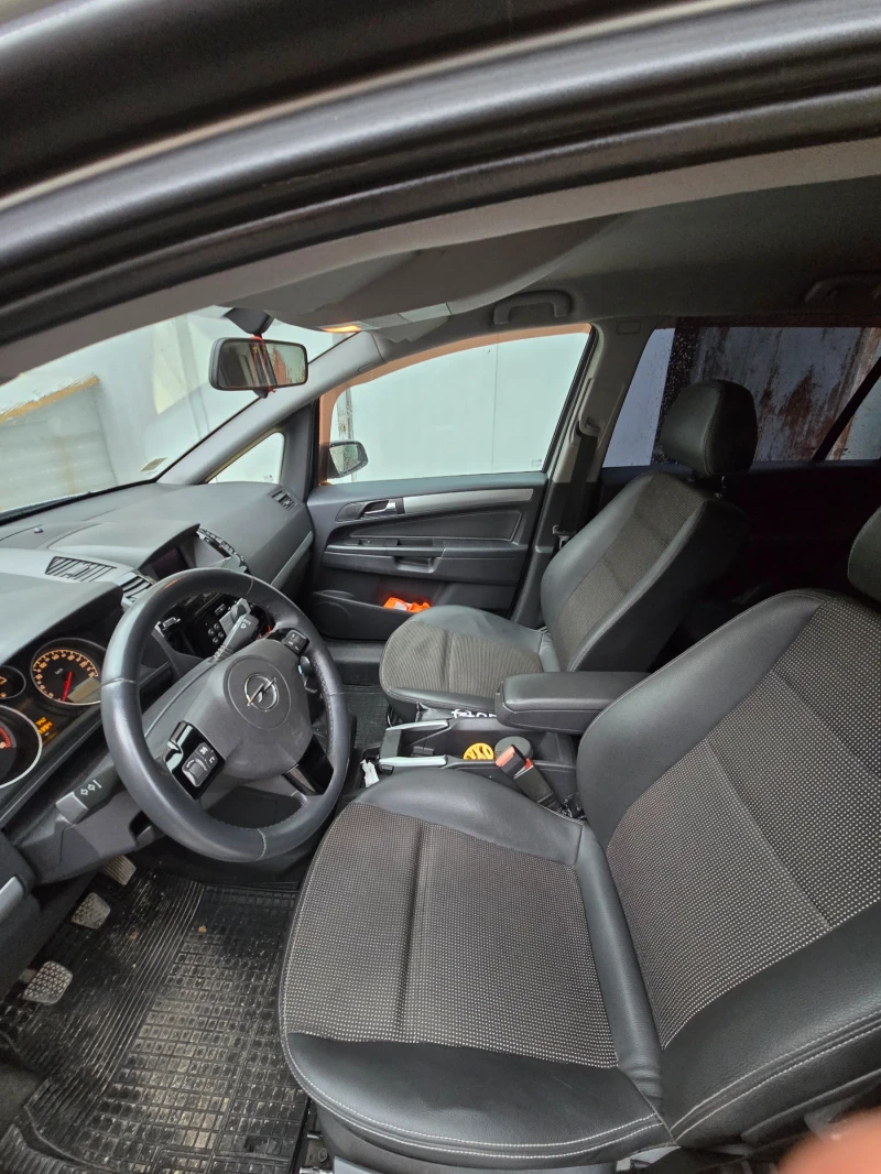 Opel Zafira, снимка 12 - Автомобили и джипове - 53095561